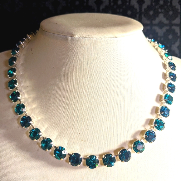 Blue Apatite Swarovski Crystal Necklace & Earrings in Silver Plated or Gold - Picture 1 of 8